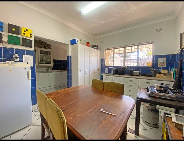 508M² BUILDING FOR SALE IN COLBYN